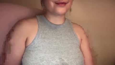 Snapshot of sweetssmashed chatting on 9, 5, 2026 sweetssmashed online show from 9, 5, 2026