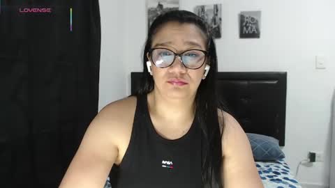 Snapshot of sweetstormi chatting on 18, 4, 2026 Stormi online show from 18, 4, 2026