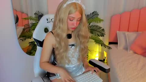 sweett_fire online show from 23, 4, 2026