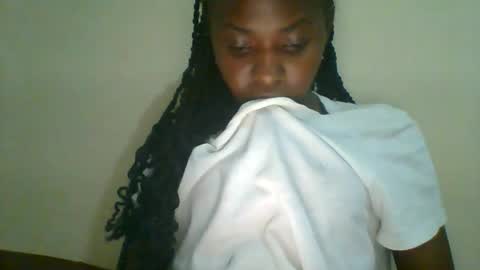 Snapshot of sweett_kimmie chatting on 23, 5, 2026 sweett_kimmie online show from 23, 5, 2026