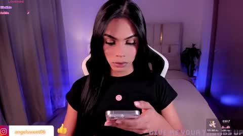 Snapshot of sweett_shinexx chatting on 9, 6, 2026 angel online show from 9, 6, 2026