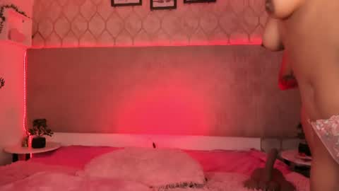 candy  scarlett  online show from 11, 6, 2026