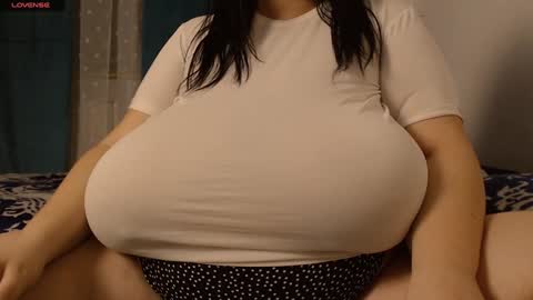 Snapshot of sweettm chatting on 17, 1, 2025 Maya online show from 17, 1, 2025