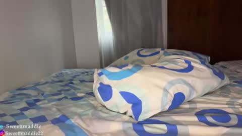Snapshot of sweettmaddie chatting on 6, 7, 2026 Maddie online show from 6, 7, 2026