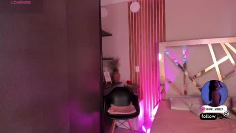 sweetviolet___ online show from 17, 4, 2026