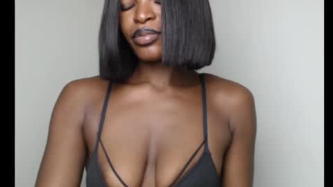 Snapshot of sweetxxboobsx chatting on 21, 10, 2025 sweetxxboobsx online show from 21, 10, 2025