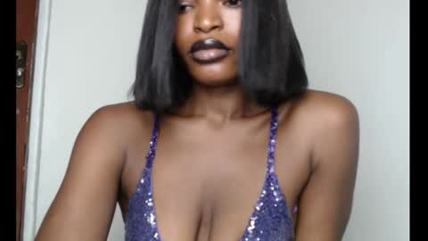 sweetxxboobsx online show from 12, 11, 2025