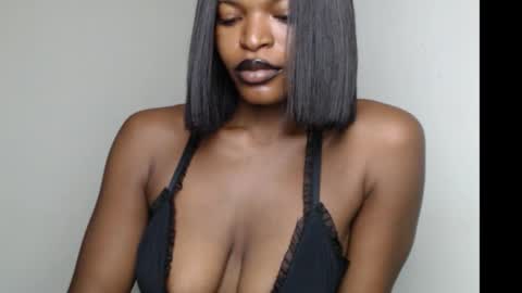 sweetxxboobsx online show from 15, 12, 2025