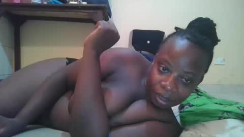 Snapshot of sweetyass25 chatting on 11, 3, 2026 sweetyass25 online show from 11, 3, 2026