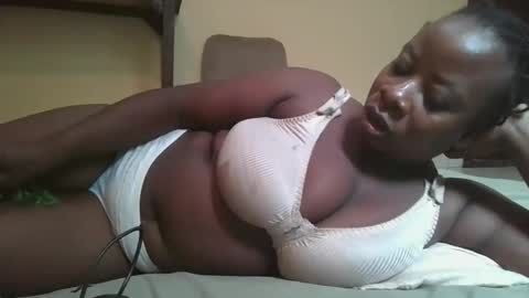 Snapshot of sweetyass25 chatting on 11, 4, 2026 sweetyass25 online show from 11, 4, 2026