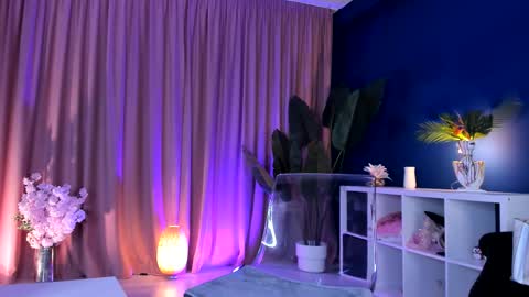 Leya online show from 27, 10, 2025