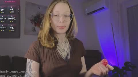 Snapshot of sweetykitty_x chatting on 9, 2, 2026 Jenny give it a sub online show from 9, 2, 2026