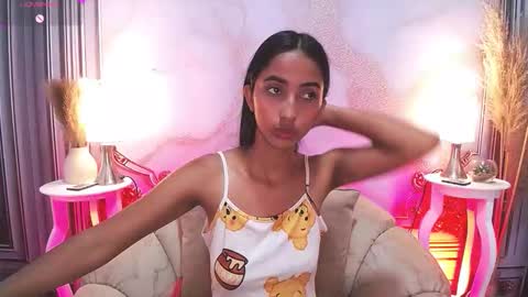 LAURA online show from 11, 9, 2025