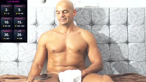    ------- Hi Im Willy  follow me do not forget to put the thumb up  online show from 17, 12, 2024