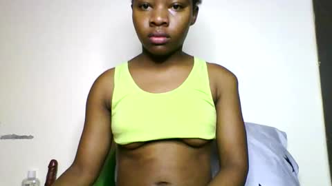 Snapshot of swit_candy chatting on 17, 5, 2026 Candy online show from 17, 5, 2026