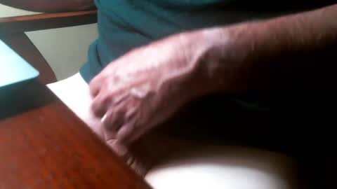 Snapshot of swizzle__stick chatting on 8, 5, 2026 will jeffers online show from 8, 5, 2026