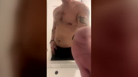 Snapshot of swolesavage chatting on 4, 12, 2025 swolesavage online show from 4, 12, 2025