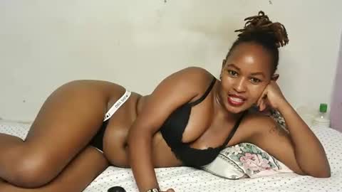 Snapshot of swt_bby chatting on 27, 4, 2026 swt_bby online show from 27, 4, 2026