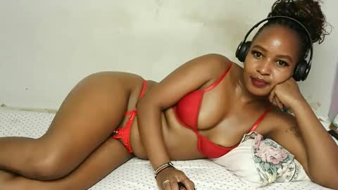 Snapshot of swt_bby chatting on 16, 5, 2026 swt_bby online show from 16, 5, 2026