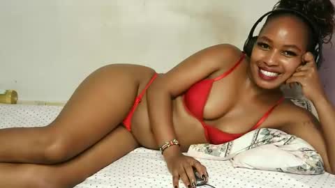 Snapshot of swt_bby chatting on 16, 5, 2026 swt_bby online show from 16, 5, 2026