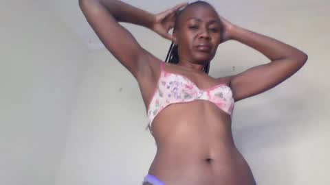 Snapshot of swtebony1 chatting on 25, 6, 2026 ALICIA online show from 25, 6, 2026