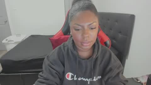 Snapshot of sxamleuy chatting on 7, 7, 2026 sxamleuy online show from 7, 7, 2026