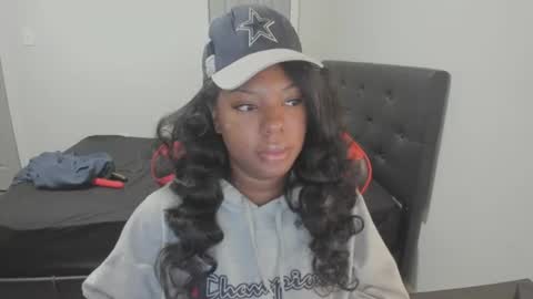 Snapshot of sxamleuy chatting on 9, 7, 2026 sxamleuy online show from 9, 7, 2026