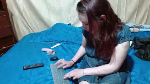 sydney_kane_ online show from 19, 12, 2024