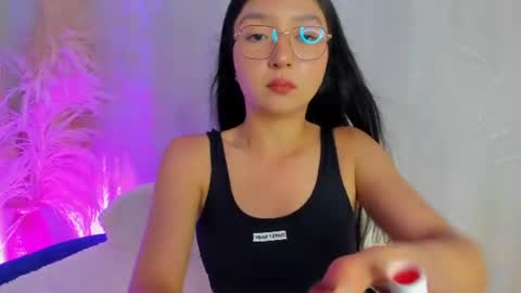 Snapshot of sydney_miller_ chatting on 16, 6, 2026 Sydney online show from 16, 6, 2026