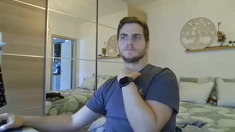 Snapshot of syl092 chatting on 10, 11, 2025 syl092 online show from 10, 11, 2025