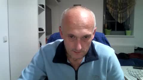sylverstart92 online show from 3, 1, 2025