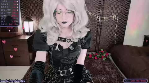 Sylvie online show from 23, 2, 2025