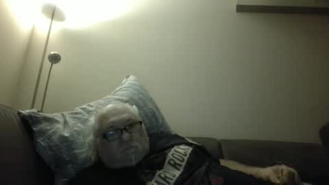 Snapshot of synek65 chatting on 24, 12, 2024 synek65 online show from 24, 12, 2024