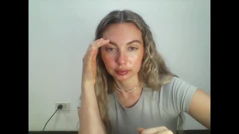 Snapshot of syrami chatting on 3, 3, 2026 syrami online show from 3, 3, 2026