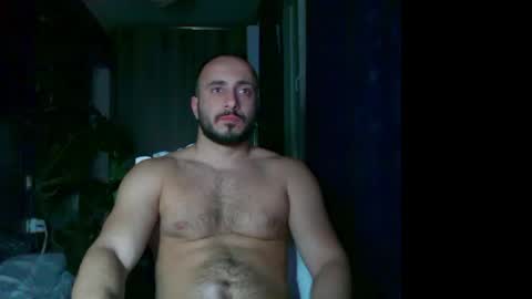 Snapshot of t_huracane chatting on 5, 1, 2026 Huracane online show from 5, 1, 2026