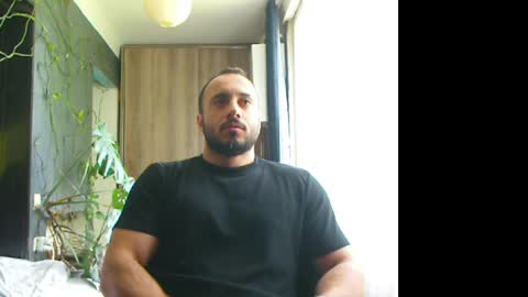Snapshot of t_huracane chatting on 8, 5, 2026 Huracane online show from 8, 5, 2026