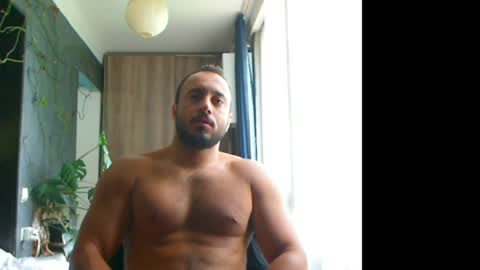 Snapshot of t_huracane chatting on 8, 7, 2026 Huracane online show from 8, 7, 2026