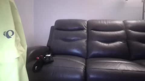 tacrunner66_ online show from 11, 2, 2026