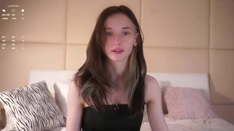 Mia online show from 4, 6, 2026
