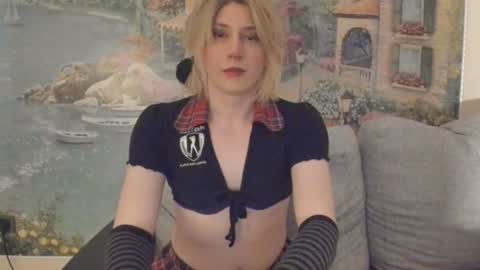 Snapshot of taka_s_paintroom chatting on 23, 6, 2026 Taka online show from 23, 6, 2026