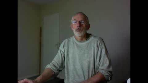 Snapshot of taliesin4321 chatting on 20, 10, 2025 Jack Pierrot online show from 20, 10, 2025