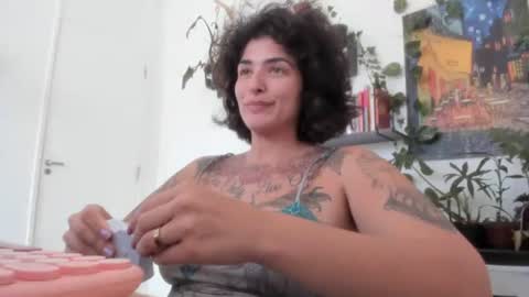 Tali Majid online show from 17, 11, 2025