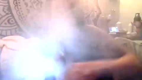 Lily Rhoades online show from 21, 10, 2025