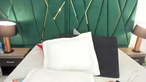 Tamara  online show from 1, 12, 2025