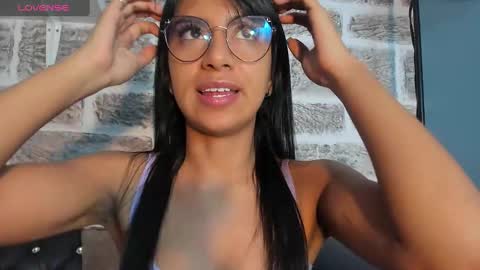 Tamy  online show from 28, 1, 2025