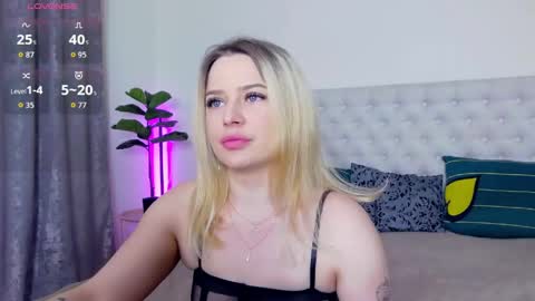 Snapshot of tamarrafox chatting on 9, 6, 2026 TamarraFox online show from 9, 6, 2026