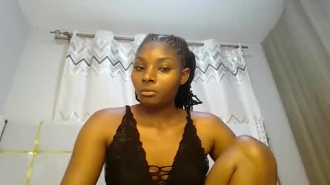 Snapshot of tamia538235 chatting on 8, 2, 2025 tamia online show from 8, 2, 2025