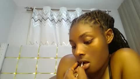 Snapshot of tamia538235 chatting on 16, 2, 2025 tamia online show from 16, 2, 2025