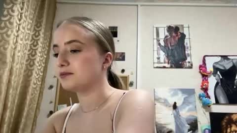 Karina online show from 25, 4, 2026