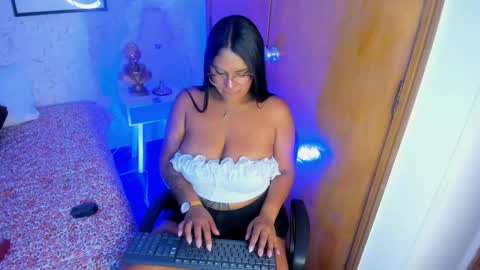 Snapshot of tammara_brm chatting on 8, 5, 2026 Tammara online show from 8, 5, 2026